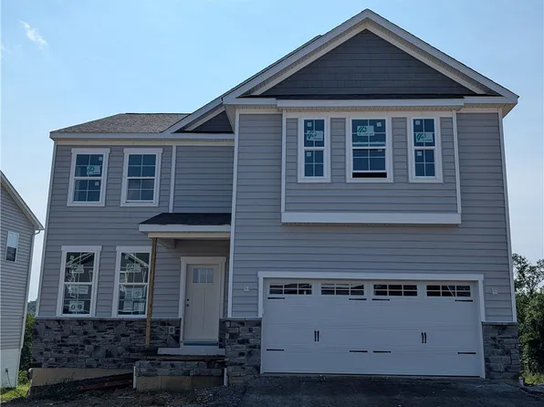 118 Victoria Dr, Coraopolis, PA 15108