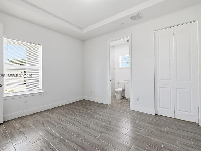 195 W Port Charlotte #A — Photo 8