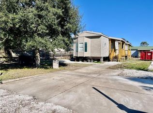 516 Oak Rd, Belle Chasse, LA 70037