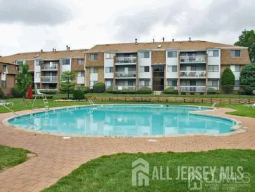 312 Edison Glen Ter