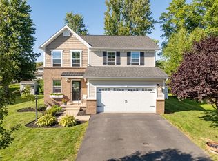 67 Tuscany Ln, Webster, NY 14580