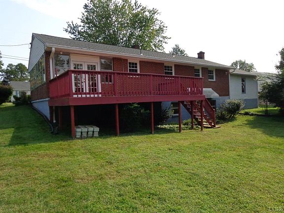 4th image of 105 Phillips Cir