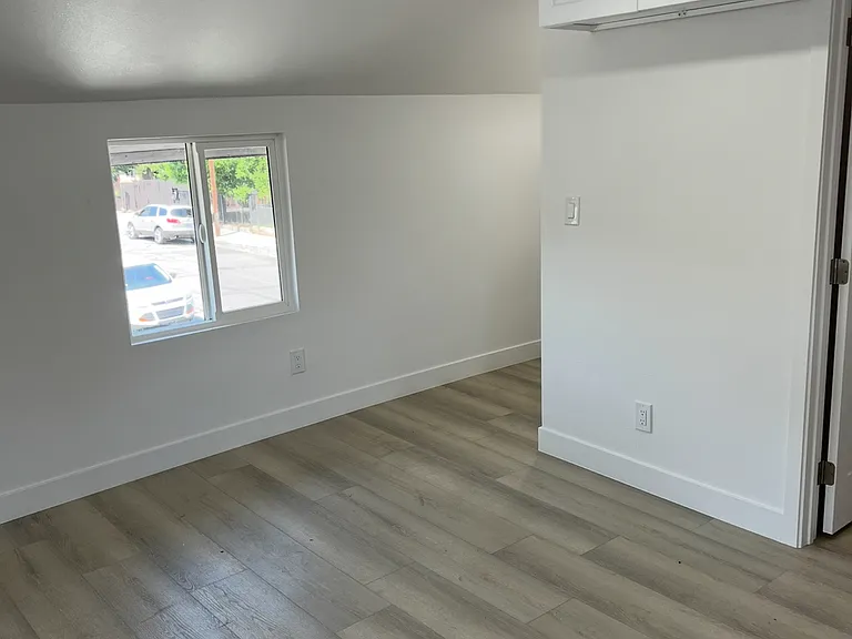 358 W 11th St #D — Photo 10