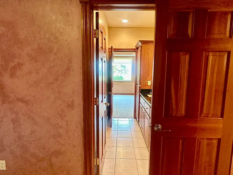 11707 Kestrel Rd — Photo 50