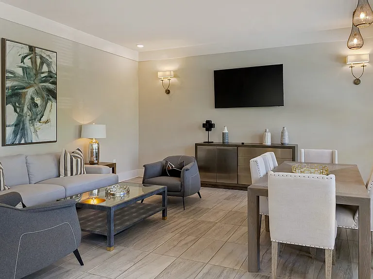 Skyland Exchange Apartments — Photo 20