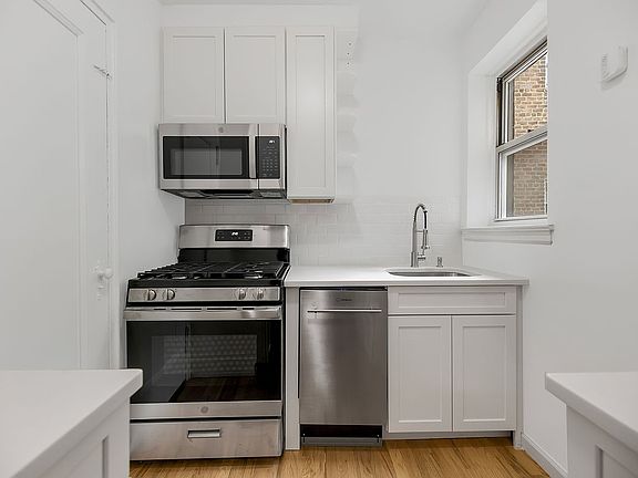 4th image of 640 W 231st St APT 3E