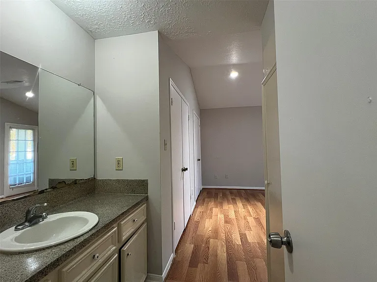 11507 Meadow Ln #C — Photo 13