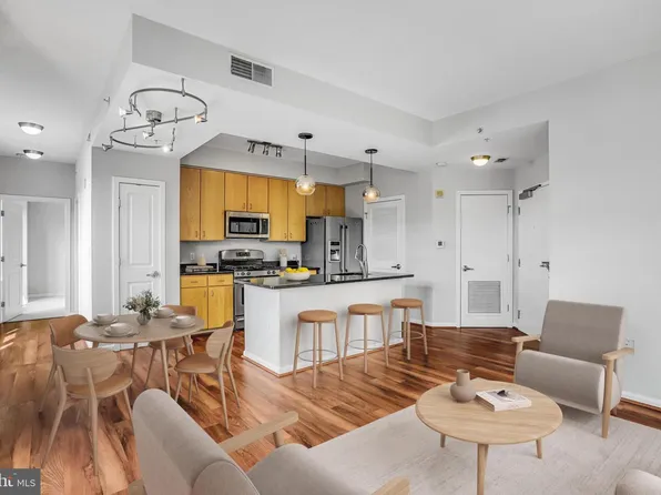 1001 L St NW APT 811, Washington, DC 20001