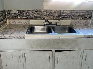 1461 E Waldorf Ave, Memphis, TN 38106