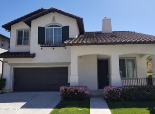 1146 Walnut Grove Ln, Simi Valley, CA 93065