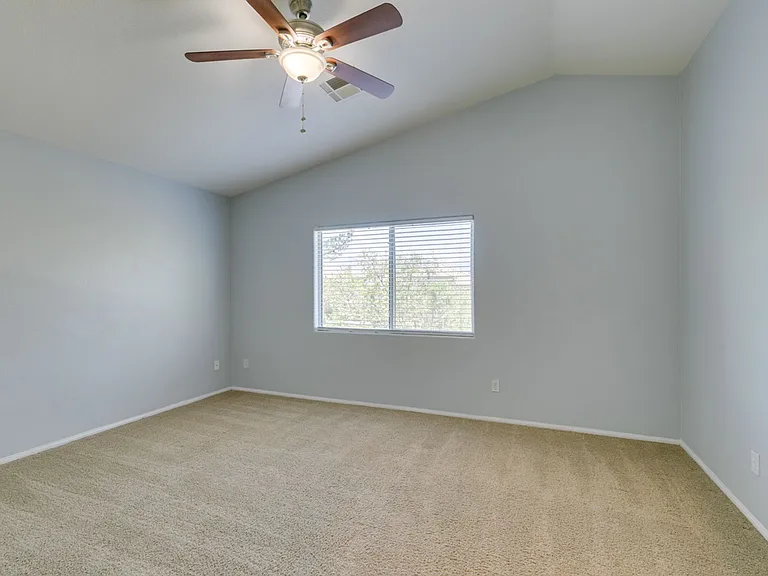 8433 Spencer Canyon St — Photo 36