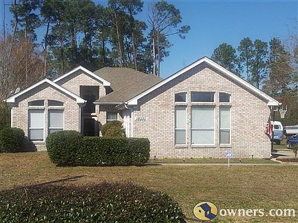 Beautiful White Brick Home!