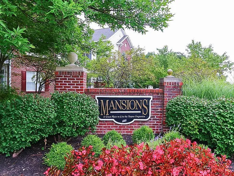 7545 Mansion Cir #F — Photo 20