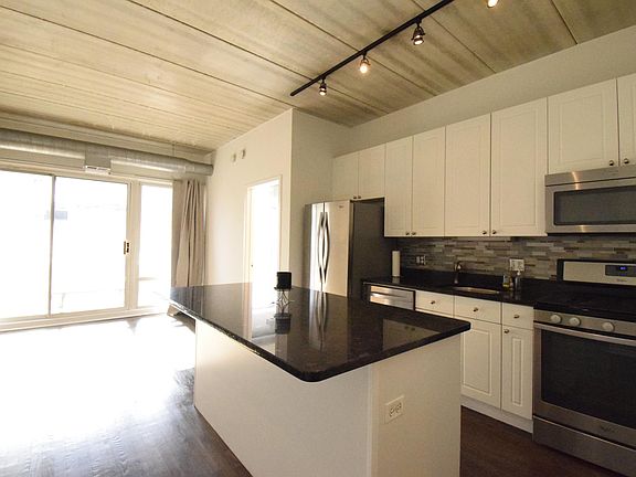 5th image of 1440 S Michigan Ave APT 415