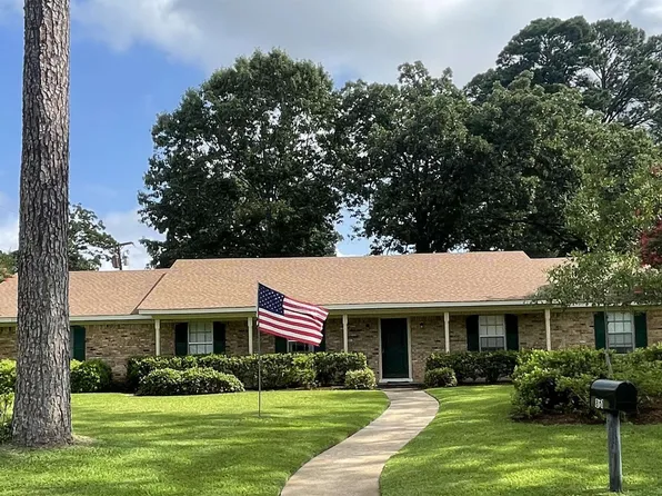 801 Coleman Dr, Longview, TX 75605