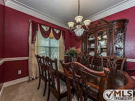 4th image of 3816 Breiton Ln