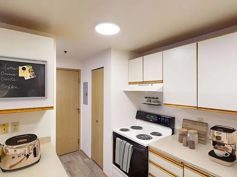 Shannon 2 Apartments — Photo 11