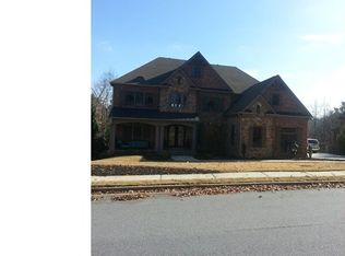 3195 Glastonbury Ln, Suwanee, GA