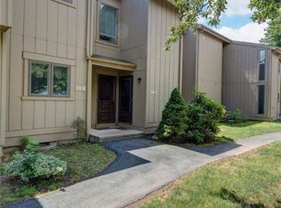 10B Pilgrim Hbr #10B, Wallingford, CT 06492