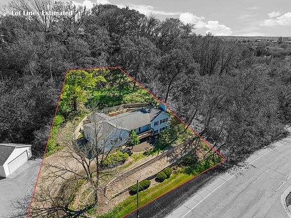 3rd image of 1500 Viola Rd NE