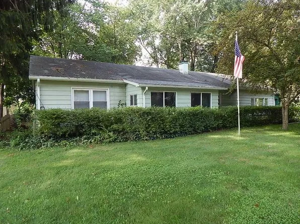 224 Whipporwill Ave, Trail Creek, IN 46360