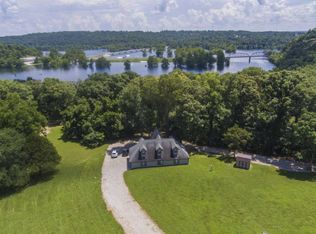 174 Juniper Rd, Forsyth, MO 65653