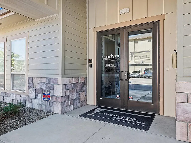 Aspen Creek Apartments — Photo 18