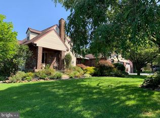 87 E Rosebud Rd, Myerstown, PA 17067