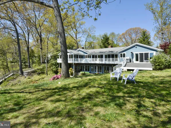 1051 Landon Ln, Arnold, MD 21012