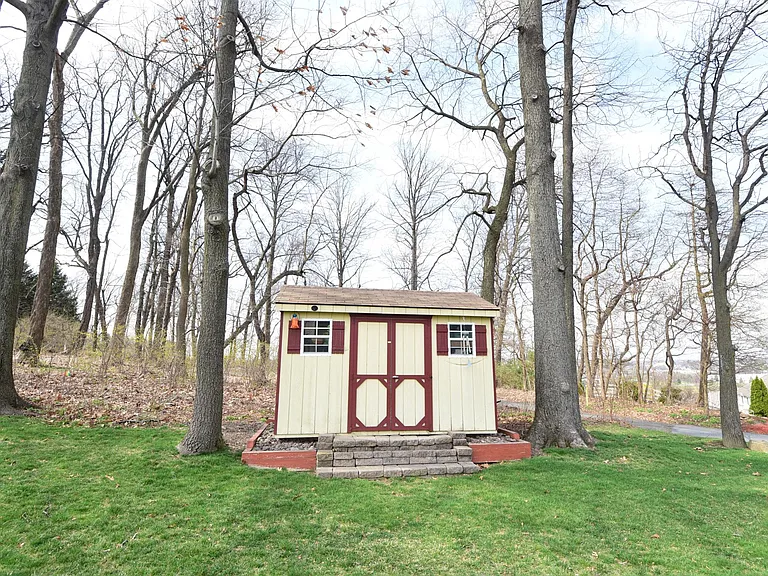 8343 Scenic View Dr — Photo 26
