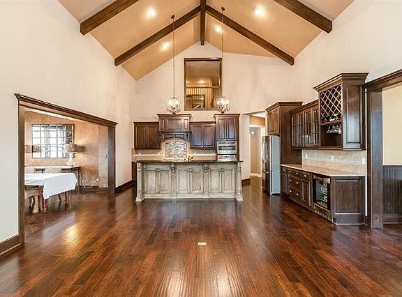 4th image of 1705 NE Woodland Shores Ct