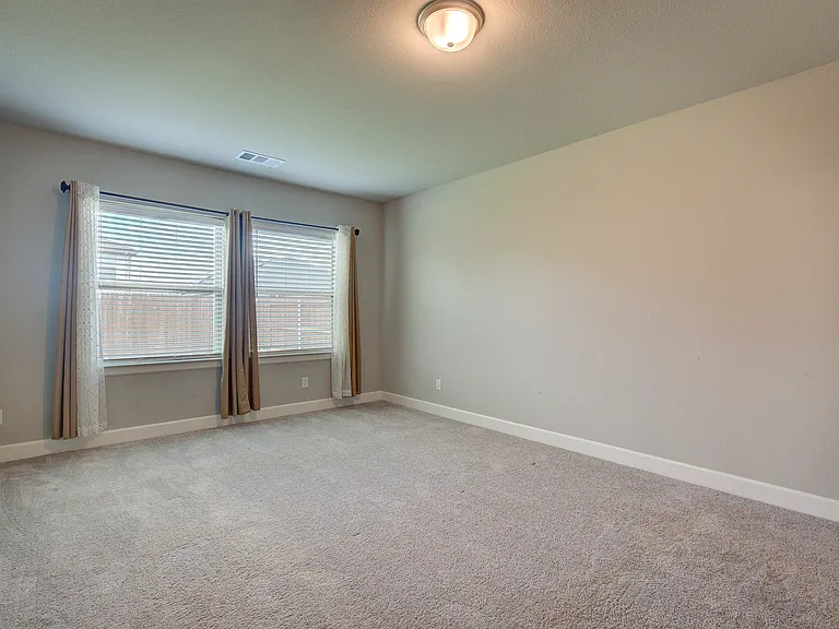 1817 Arbor Dr — Photo 35