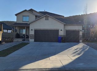 4008 Mohican Dr, Eagle Mountain, UT 84005