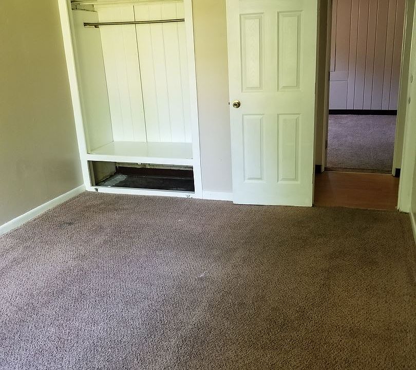 2nd image of 1554 S Rogers Ave