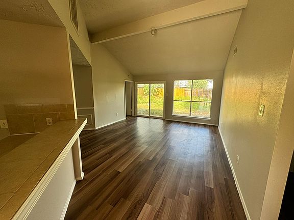 4th image of 18530 Andalusian Dr