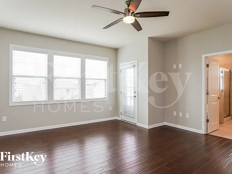 175 Heathwood Dr — Photo 9