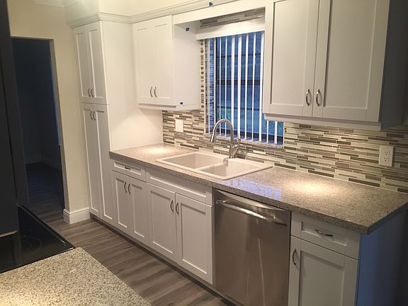 3rd image of 3901 Heath Cir S