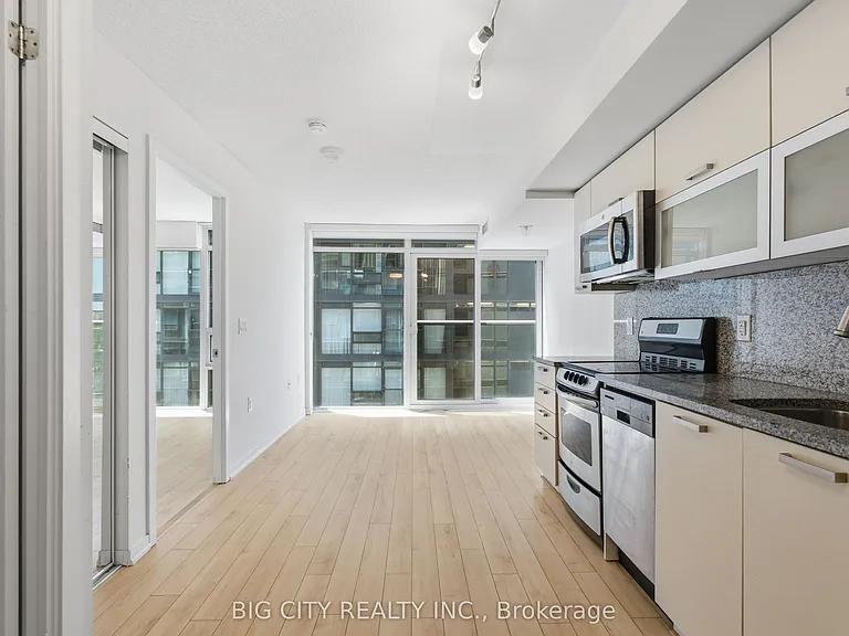 36 Lisgar St #1701E — Photo 6