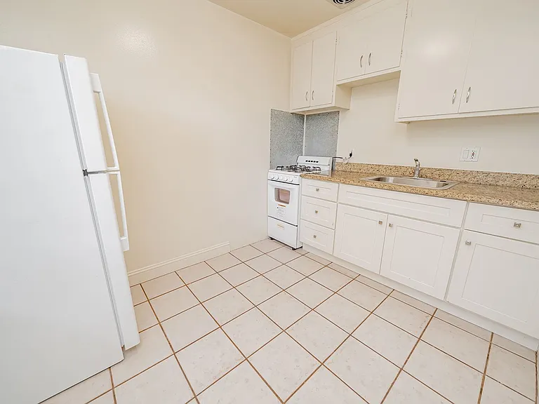 1734 Blake Street — Photo 6