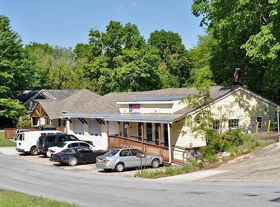 5th image of 6695 Parker St