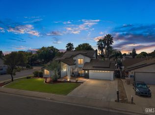 1925 Glenbarr Ct, Bakersfield, CA 93309