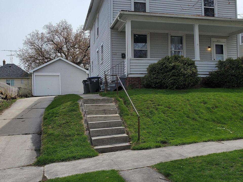 2nd image of 523 N 15th St