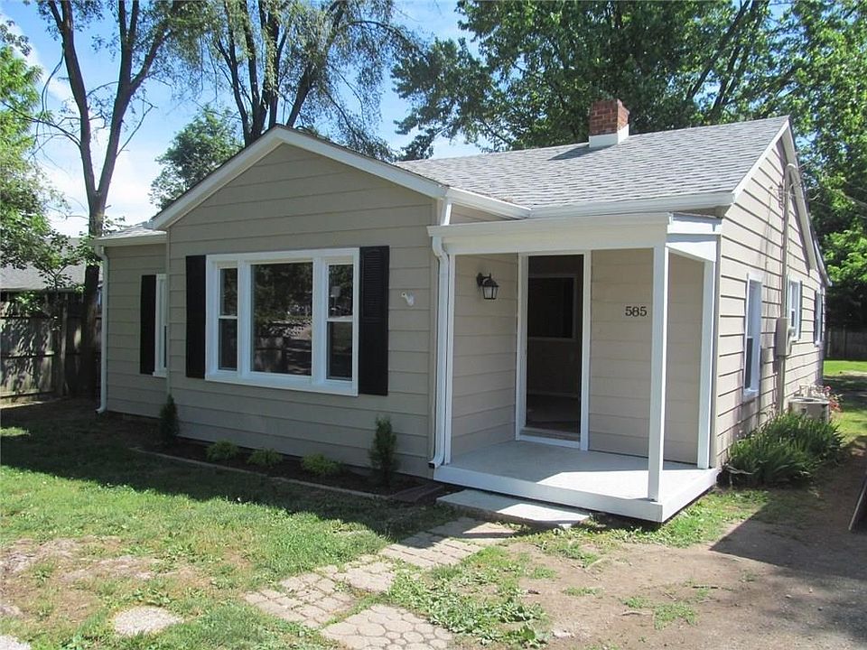 1st image of 585 Parkway Dr