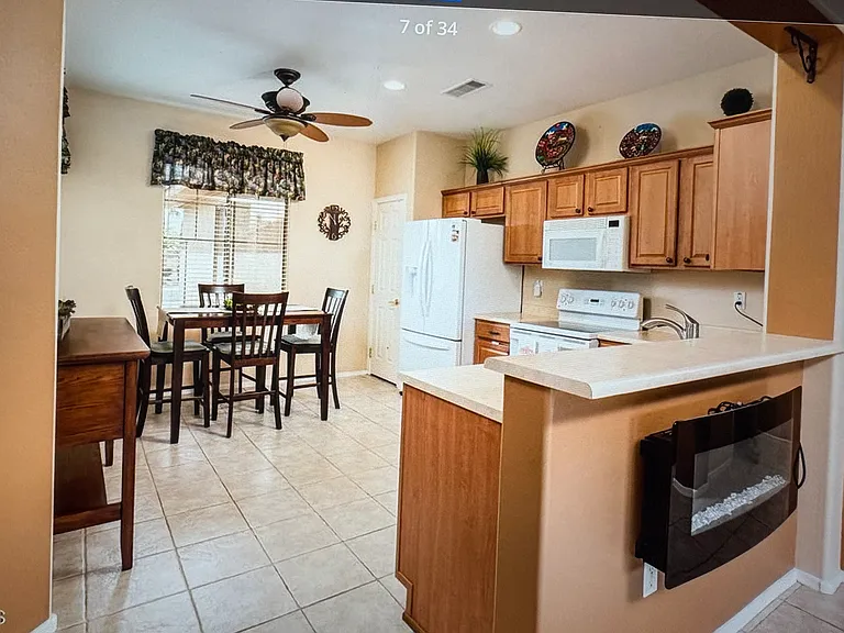 16406 W Peppertree Ct — Photo 9