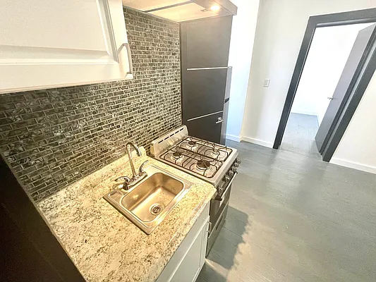 Rented by Hirsch Enterprises Incorporated | media 25