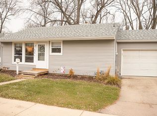 509 Pine St, Dixon, IL 61021