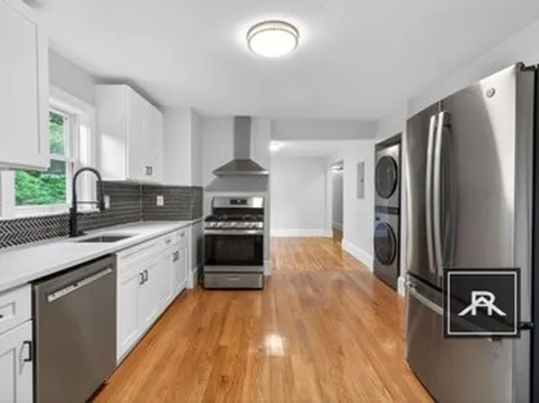 116 Woodstock St #2, Somerville, MA 02144
