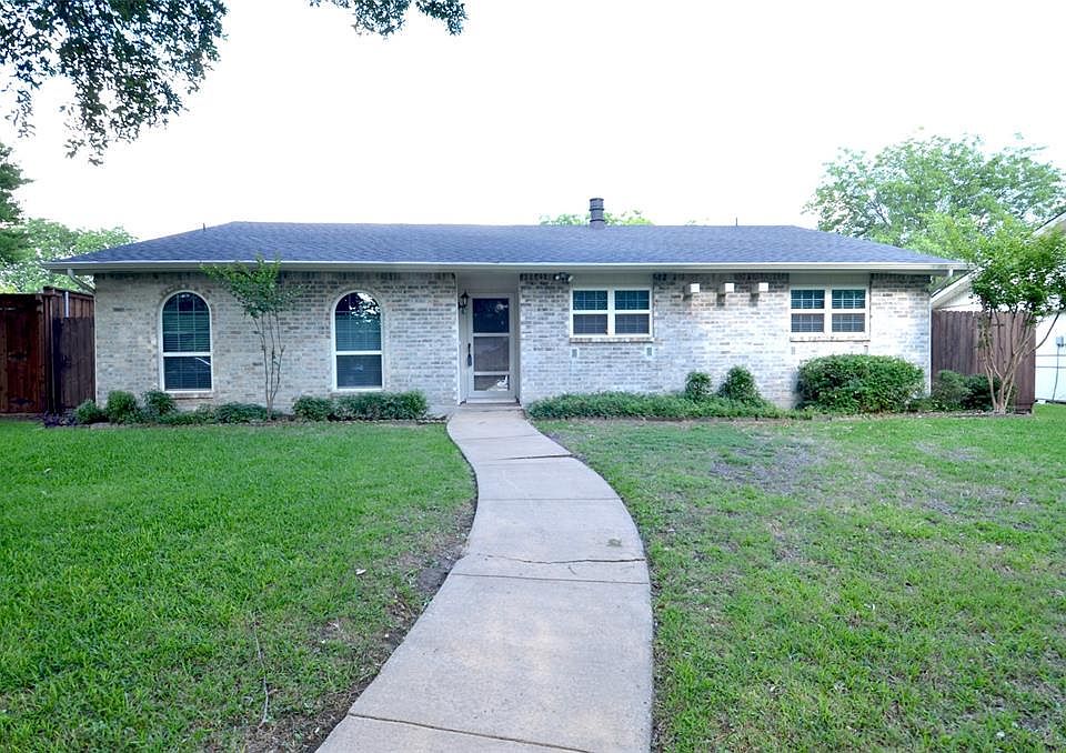 1st image of 3017 Rolling Hills Cir