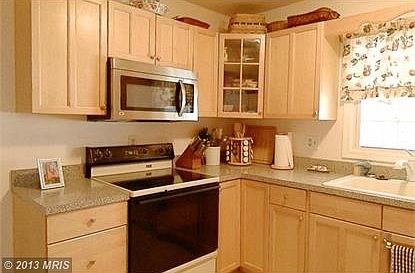 3rd image of 13122 Melville Ln