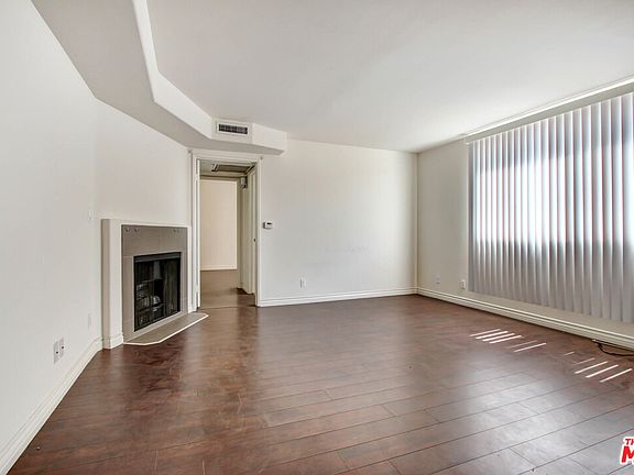 3rd image of 3122 S Canfield Ave APT 104